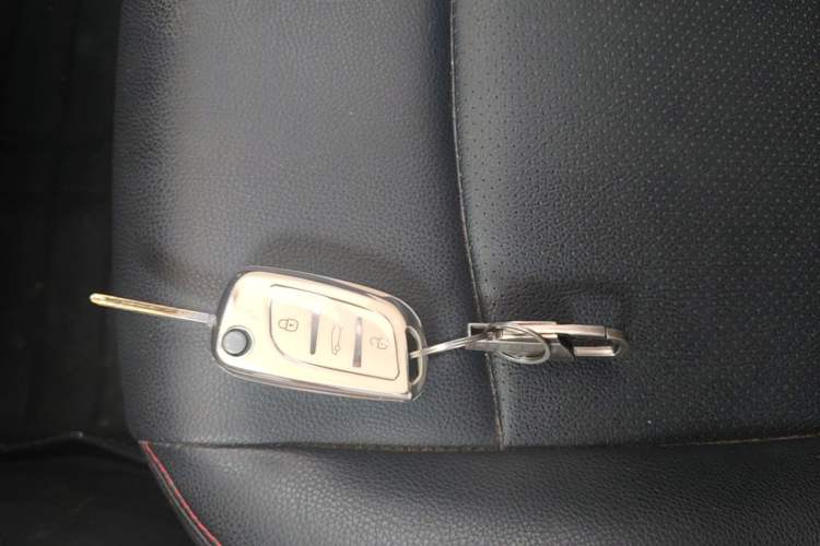 Used Peugeot 301 2017 1.6L Manual Comfort Edition Vehicle Key