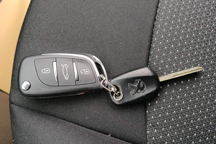 Used Peugeot 301  Vehicle Key