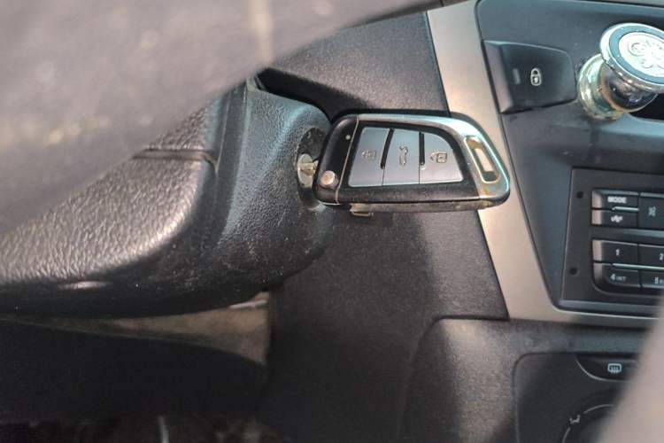Used Peugeot 301 2017 1.6L Manual Comfort Edition Vehicle Key