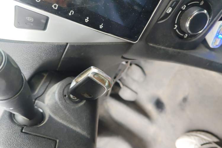 Used Peugeot 301 2017 1.6L Manual Comfort Edition Vehicle Key