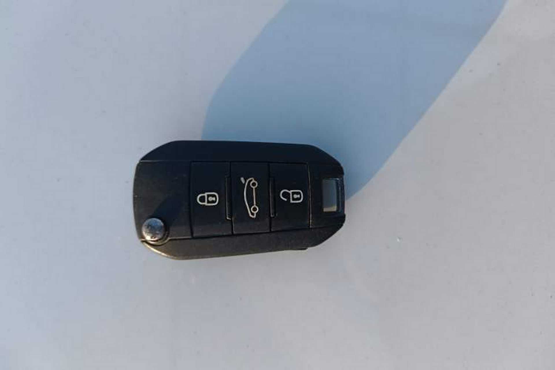 Used Peugeot 301 2017 1.6L Automatic Comfort Edition Vehicle Key