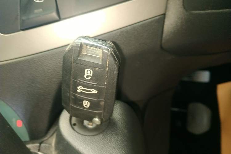 Used Peugeot 301 2017 1.6L Automatic Comfort Edition Vehicle Key