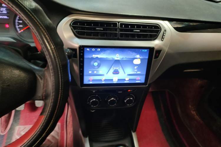 Used Peugeot 301 2018 1.6L Manual Comfort Edition Audio And AC Panel