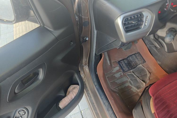 Used Peugeot 301 2018 1.6L Automatic Comfort Edition Driver Seat