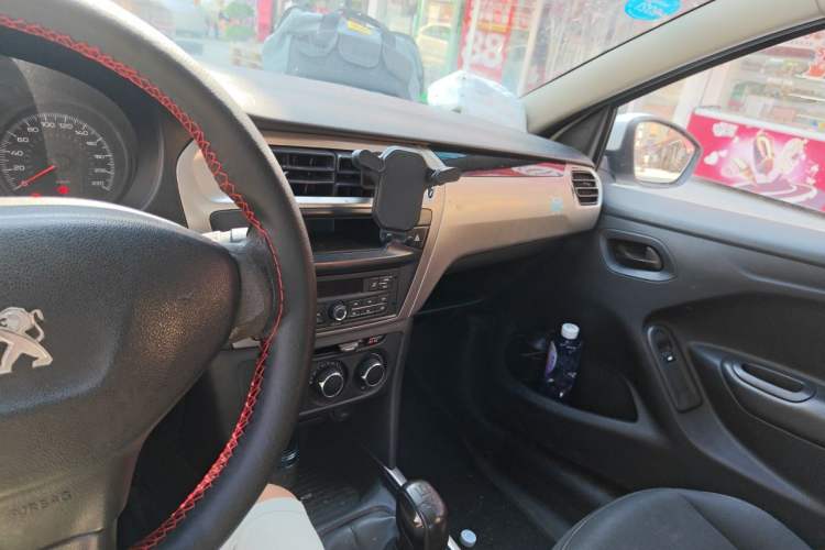 Used Peugeot 301 2018 1.6L Manual Comfort Edition Audio And AC Panel