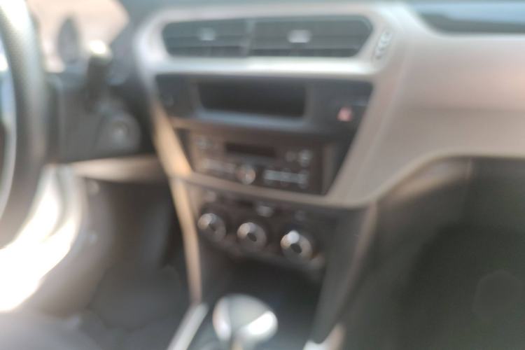 Used Peugeot 301 2018 1.6L Automatic Comfort Edition Audio And AC Panel