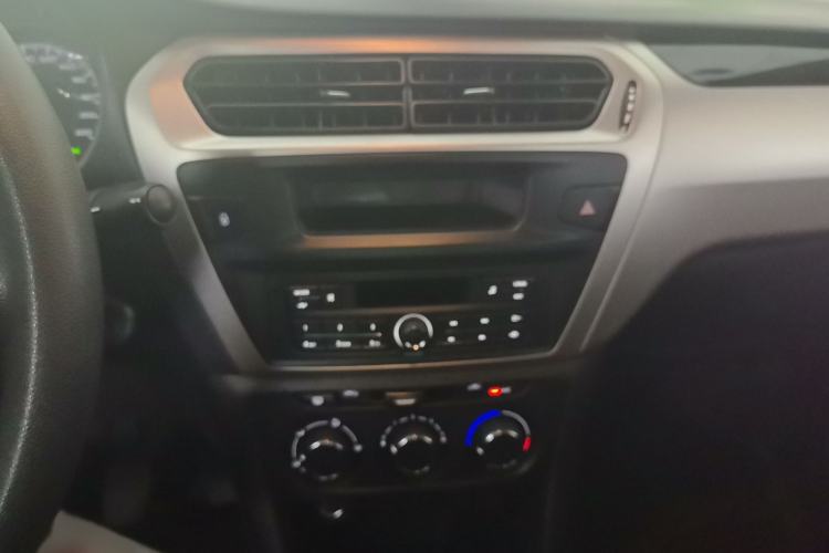 Used Peugeot 301 2018 1.6L Manual Comfort Edition Audio And AC Panel