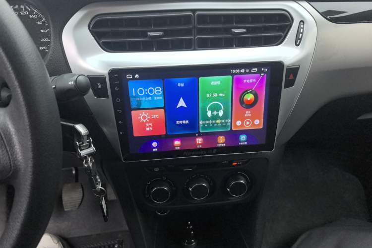 Used Peugeot 301 2018 1.6L Manual Comfort Edition Audio And AC Panel