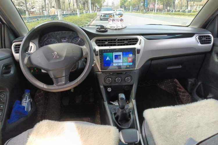 Used Peugeot 301 2018 1.6L Manual Comfort Edition Center Console