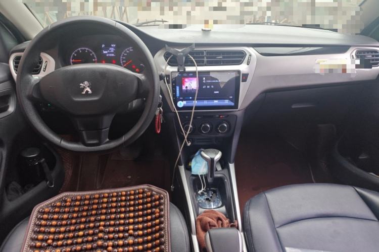 Used Peugeot 301 2018 1.6L Automatic Comfort Edition Center Console