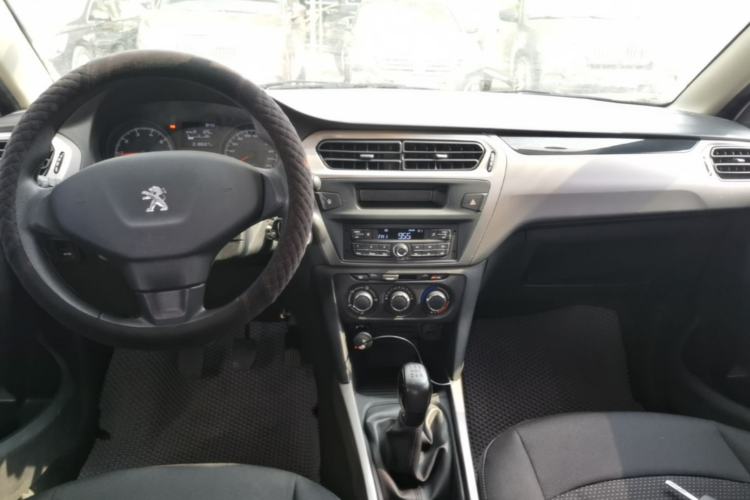 Used Peugeot 301 2018 1.6L Manual Comfort Edition Center Console