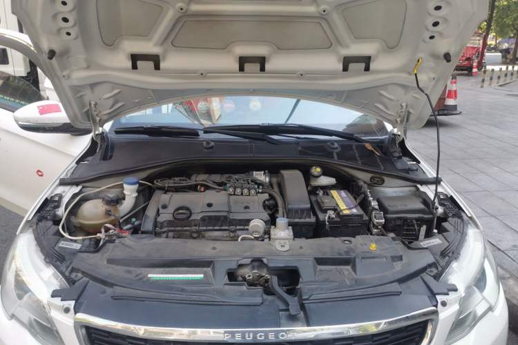 Used Peugeot 301 2018 1.6L Manual Comfort Edition Engine Bay