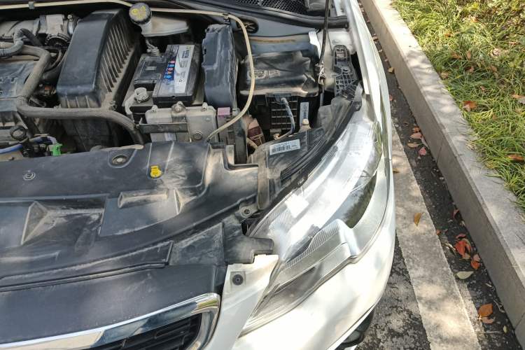 Used Peugeot 301 2018 1.6L Manual Comfort Edition Engine Bay Left