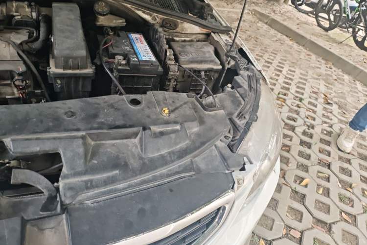 Used Peugeot 301 2018 1.6L Manual Comfort Edition Engine Bay Left