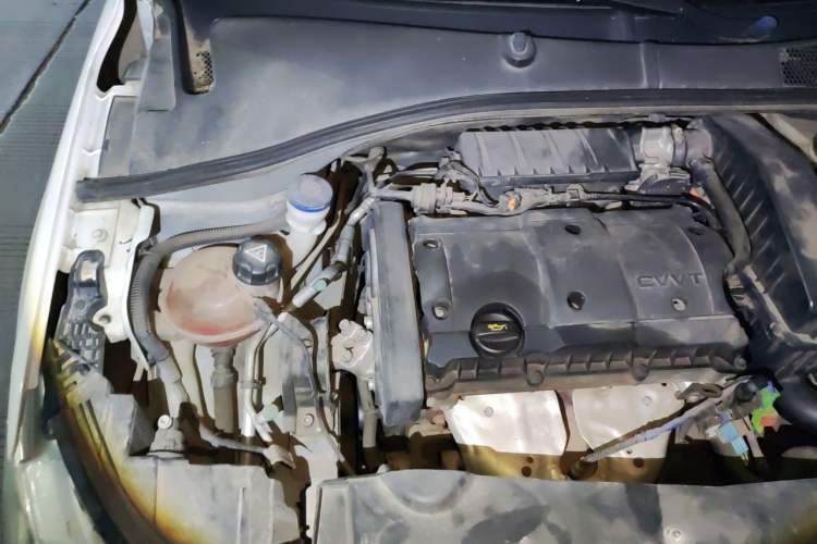 Used Peugeot 301 2018 1.6L Manual Comfort Edition Engine Bay Right
