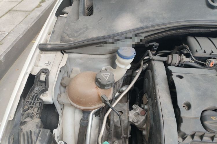 Used Peugeot 301 2018 1.6L Manual Comfort Edition Engine Bay Right