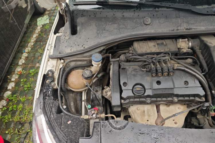 Used Peugeot 301 2018 1.6L Manual Comfort Edition Engine Bay Right