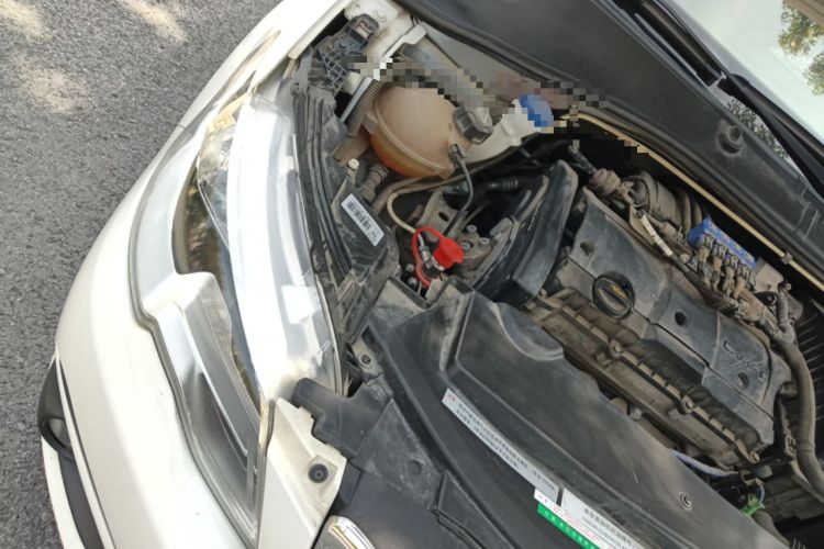 Used Peugeot 301 2018 1.6L Manual Comfort Edition Engine Bay Right