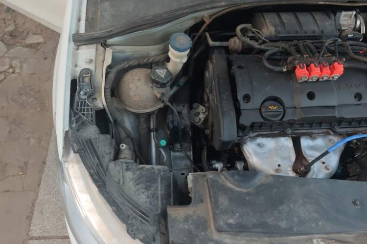 Used Peugeot 301 2018 1.6L Manual Comfort Edition Engine Bay Right