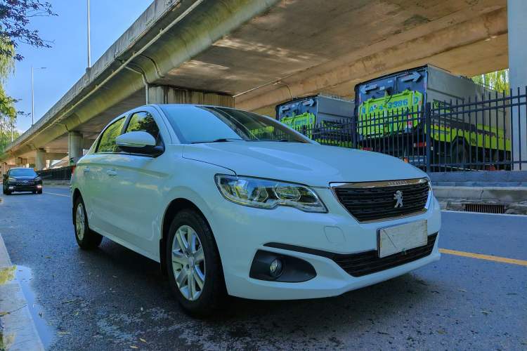 Used Peugeot 301 2018 1.6L Manual Comfort Edition Exterior 2