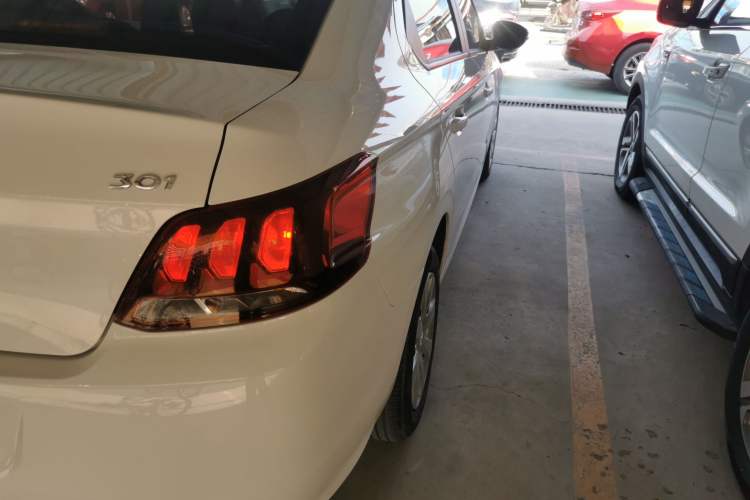 Used Peugeot 301 2018 1.6L Manual Comfort Edition Exterior 3