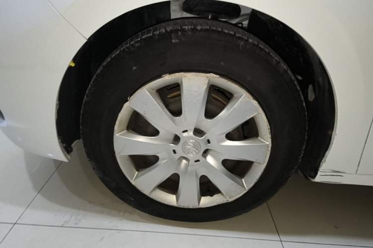 Used Peugeot 301 2018 1.6L Manual Comfort Edition Exterior 4