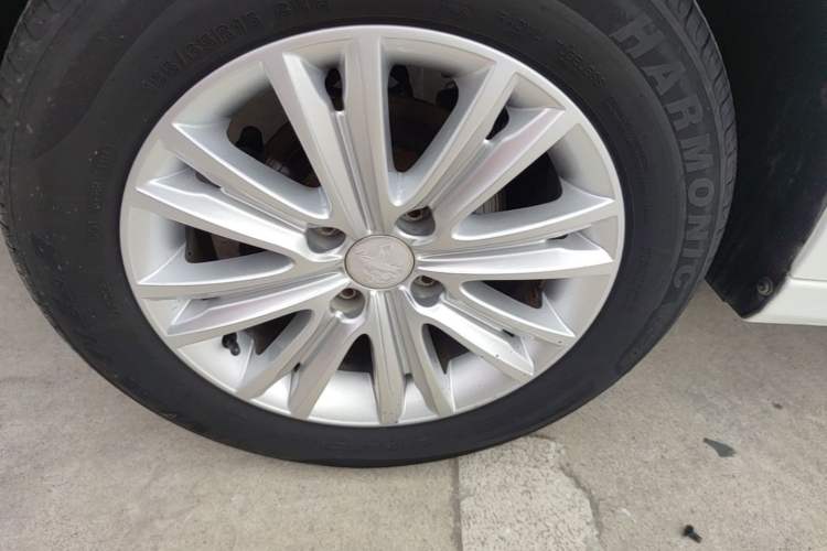 Used Peugeot 301 2018 1.6L Manual Comfort Edition Exterior 5