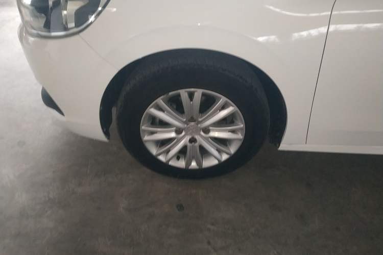 Used Peugeot 301 2018 1.6L Manual Comfort Edition Exterior 7