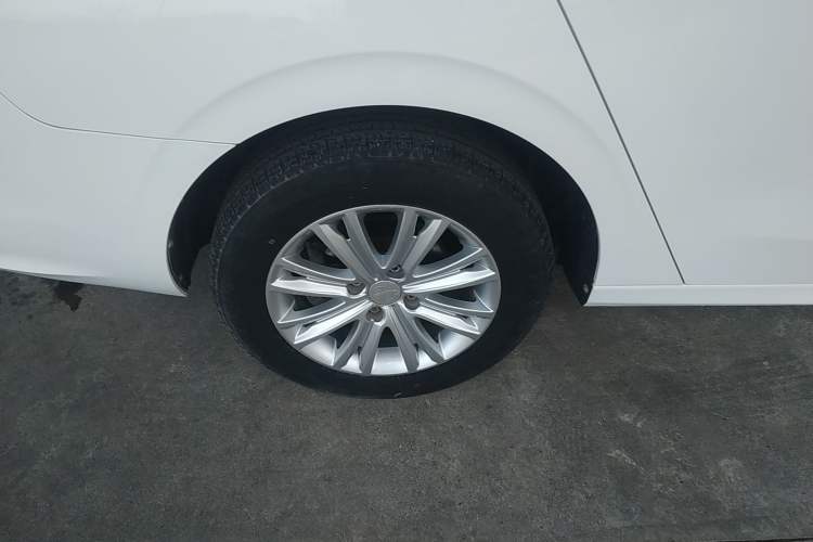 Used Peugeot 301 2018 1.6L Manual Comfort Edition Exterior 8