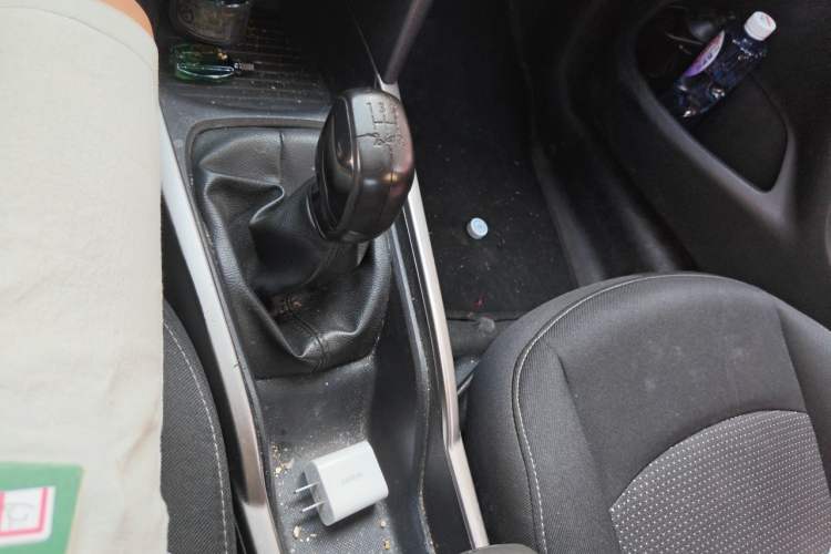 Used Peugeot 301 2018 1.6L Manual Comfort Edition Gear Lever