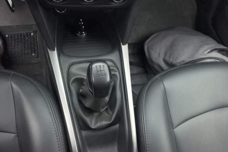 Used Peugeot 301 2018 1.6L Manual Comfort Edition Gear Lever