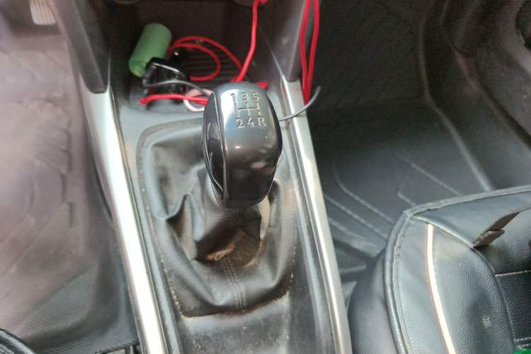 Used Peugeot 301 2018 1.6L Manual Comfort Edition Gear Lever