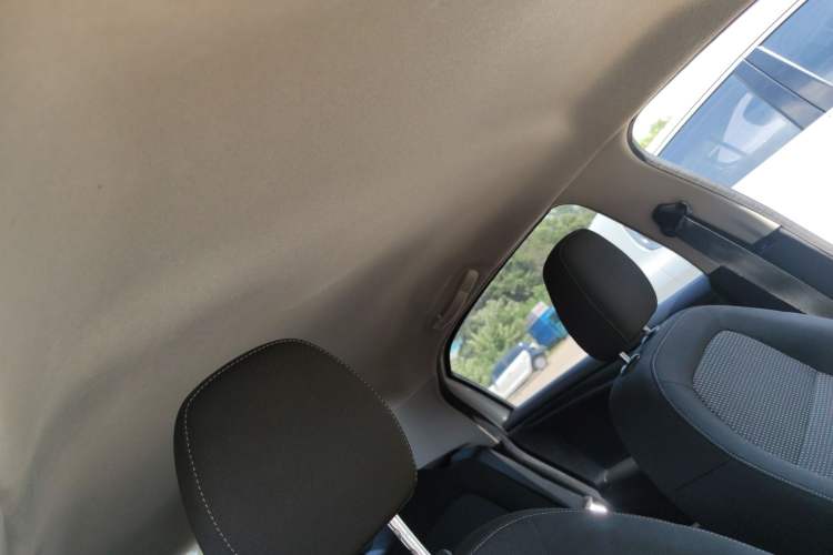 Used Peugeot 301 2018 1.6L Automatic Comfort Edition Headliner