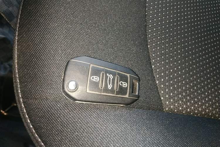 Used Peugeot 301 2018 1.6L Manual Comfort Edition Interior 1