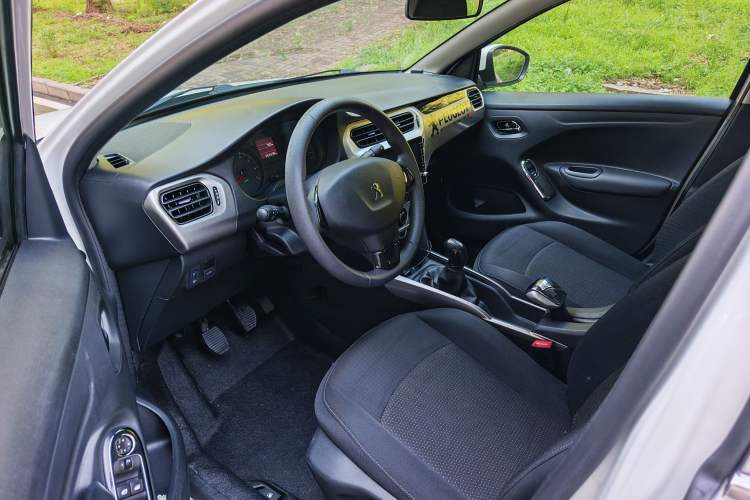 Used Peugeot 301 2018 1.6L Manual Comfort Edition Interior 1