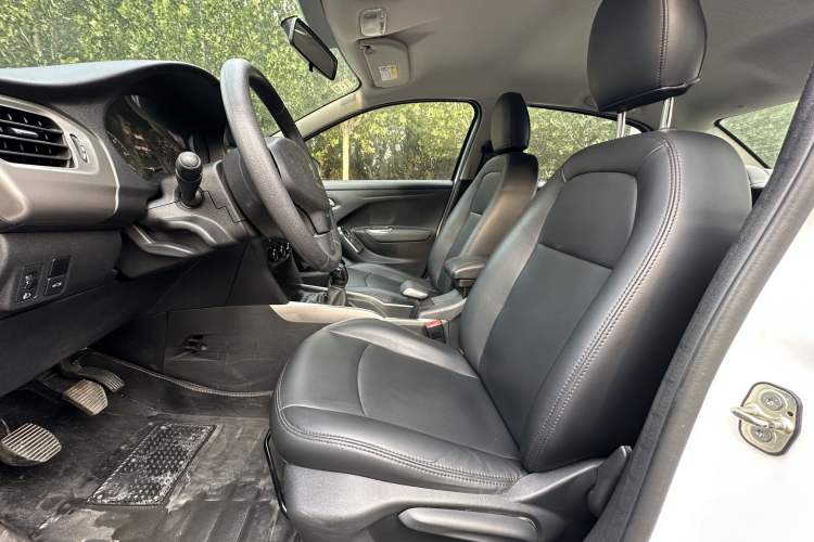 Used Peugeot 301 2018 1.6L Manual Comfort Edition Interior 2