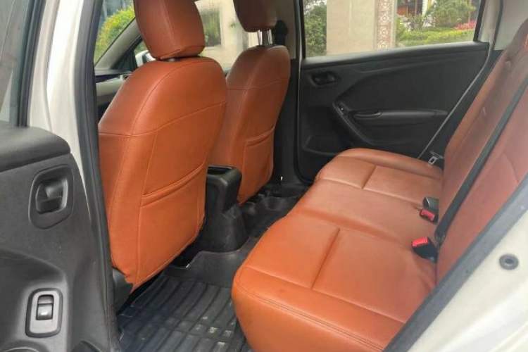 Used Peugeot 301 2018 1.6L Automatic Comfort Edition Interior 3