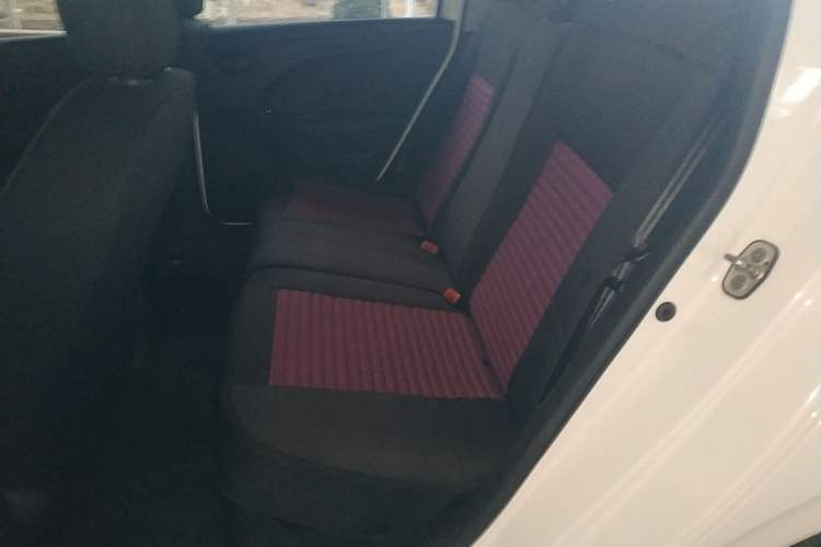 Used Peugeot 301 2018 1.6L Manual Comfort Edition Interior 4