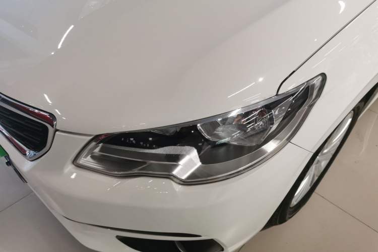 Used Peugeot 301 2018 1.6L Automatic Comfort Edition Left Front Headlight