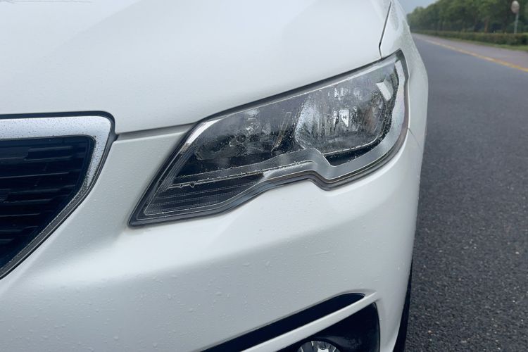 Used Peugeot 301 2018 1.6L Manual Comfort Edition Left Front Headlight