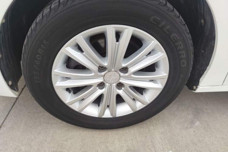 Used Peugeot 301 2018 1.6L Manual Comfort Edition Left Front Wheel Hub