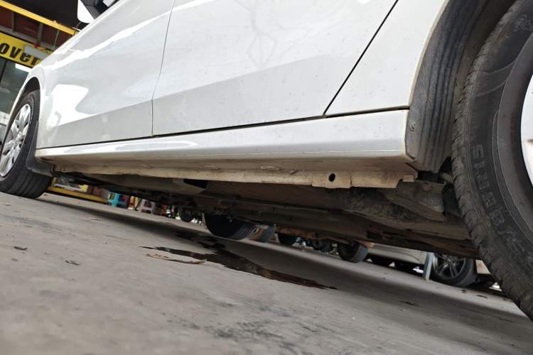 Used Peugeot 301 2018 1.6L Manual Comfort Edition Left Side Sill