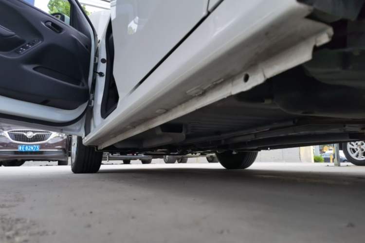 Used Peugeot 301 2018 1.6L Manual Comfort Edition Left Side Sill