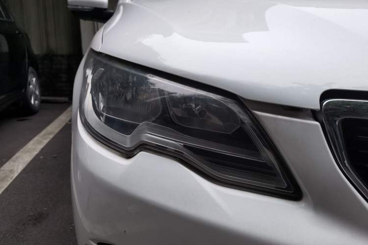 Used Peugeot 301 2018 1.6L Manual Comfort Edition Right Front Headlight