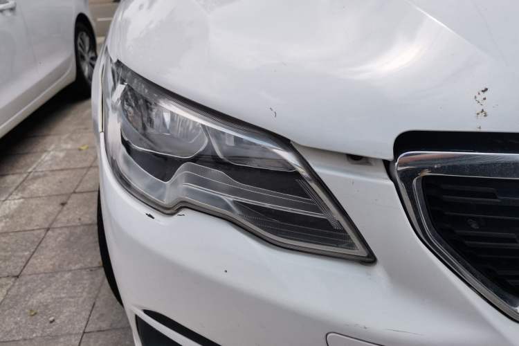 Used Peugeot 301 2018 1.6L Manual Comfort Edition Right Front Headlight