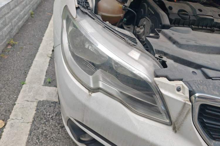Used Peugeot 301 2018 1.6L Manual Comfort Edition Right Front Headlight