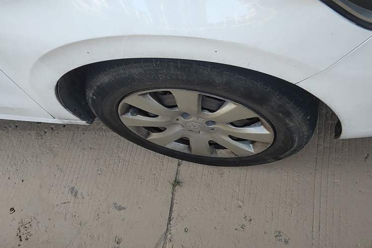 Used Peugeot 301 2018 1.6L Manual Comfort Edition Right Front Wheel Hub