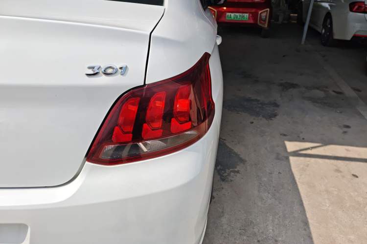 Used Peugeot 301 2018 1.6L Manual Comfort Edition Right Rear Taillight