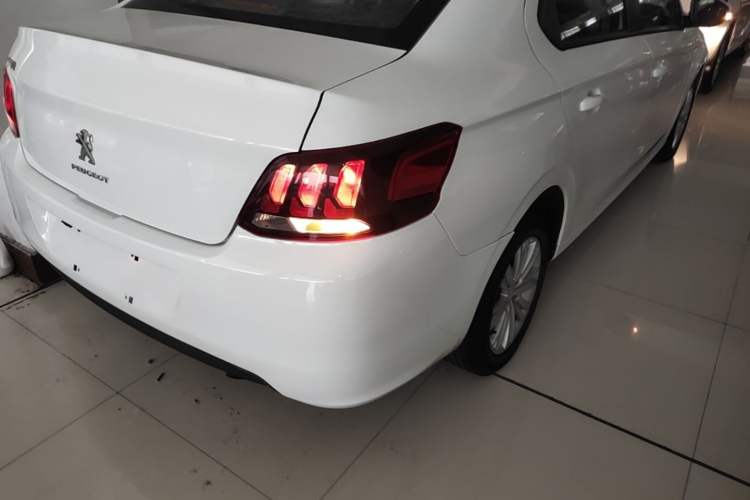 Used Peugeot 301 2018 1.6L Manual Comfort Edition Right Rear Taillight