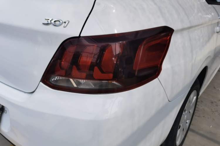 Used Peugeot 301 2018 1.6L Manual Comfort Edition Right Rear Taillight